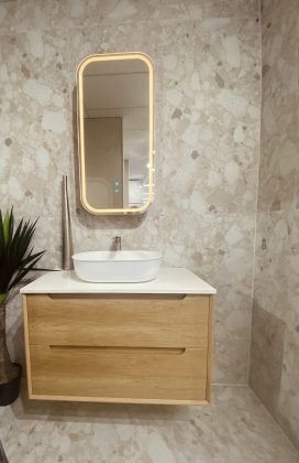 Otti Byron Vanity